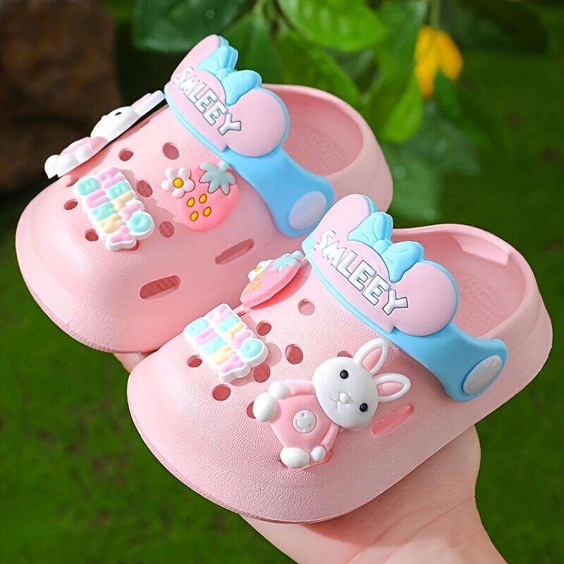 

Casual Breathable Clogs With Cute Cartoon Charms For Girls, Quick Drying Lightweight Anti Slip Clogs For Indoor Outdoor Shower Beach Pool, Summer