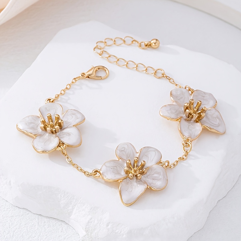 A Women's Fashion Bracelet With A Style, Exquisite Design, Blue Oil Flower-shaped Five-petal Flower Bracelet, Wedding Gift Suitable For Travel/vacation/music Festival Wear, Exquisite Women's Jewelry
