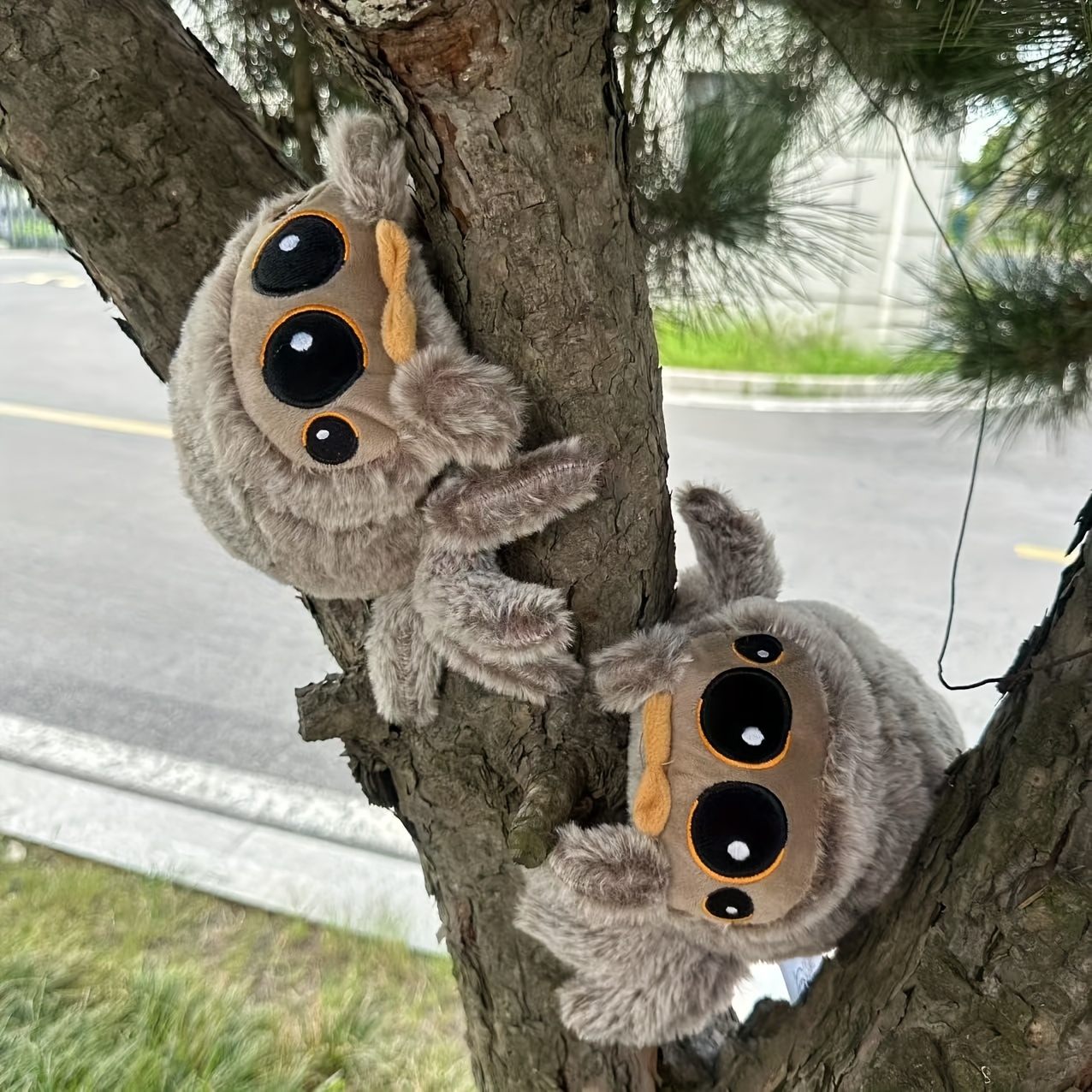 lucas spider plush Mauritius