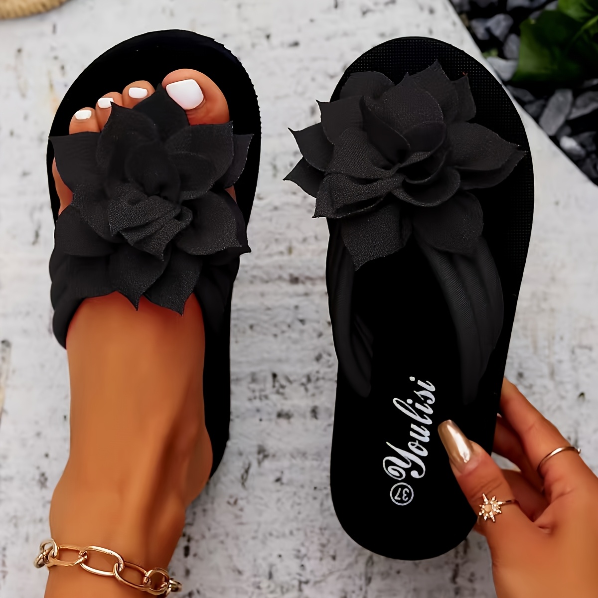 TEMU Women's New Thick-soled Outdoor Flip-flops Lightweight Solid Color Floral Beach Slides