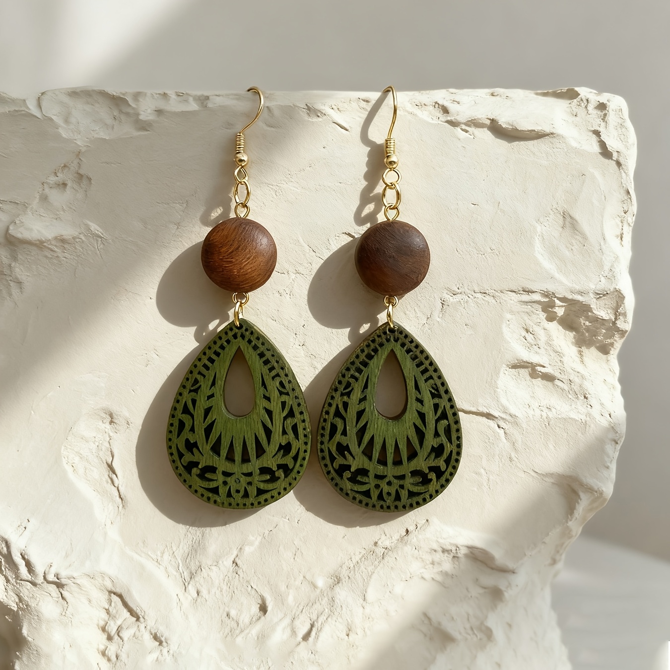 E-shop Vintage Bohemian Holz Tränenohrringe mit Hohl- Vollflächen-Design, Holzohrringe für Damen zum täglichen Tragen oder Urlaub, erhältlich in 1-2