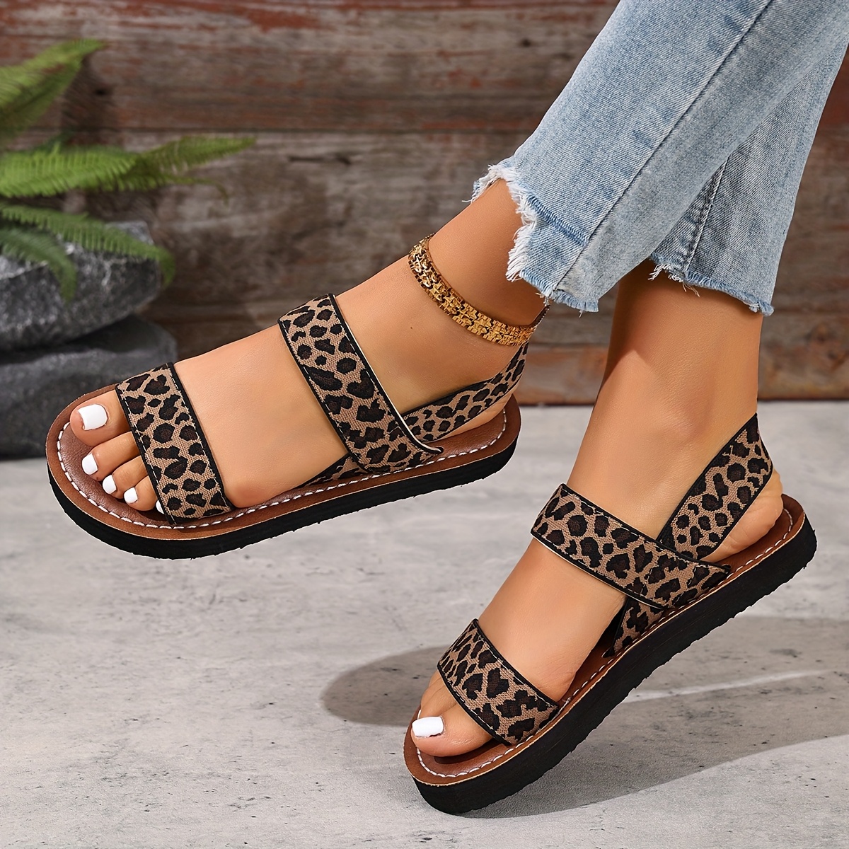 TEMU New Summer Trendy Women's Leopard Print Sandals With Open Toes, Perfect For , Beach Vacations, And Versatile Casual Wear. Stylish Flat Shoes