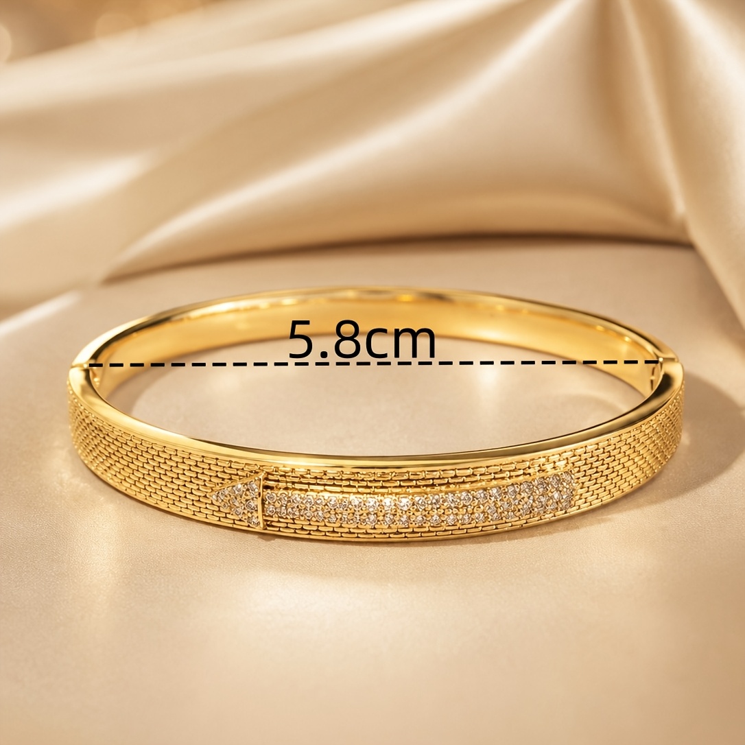 Retro Texture Mesh Grid Pattern Triangle Long Strip Bangle
