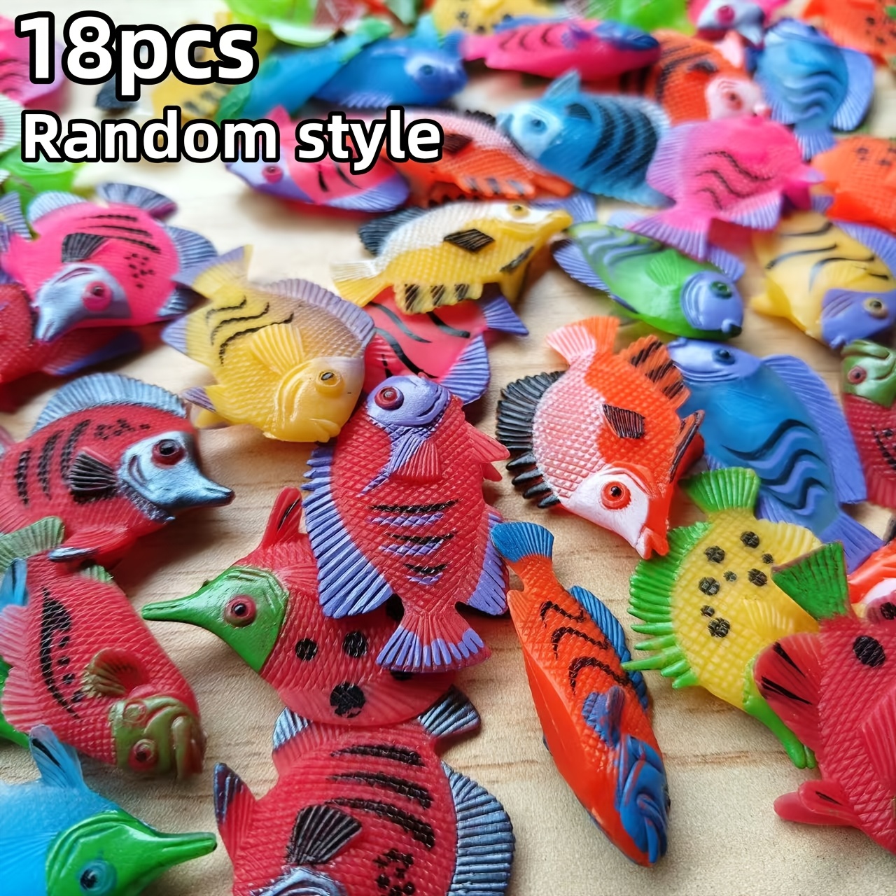 E-shop 18-teiliges Set schwebender Zierfische, zufällige Stile, geeignet für realistische Kunststoff-Tropenfisch-Dekoration in Aquarien Badezimmern,