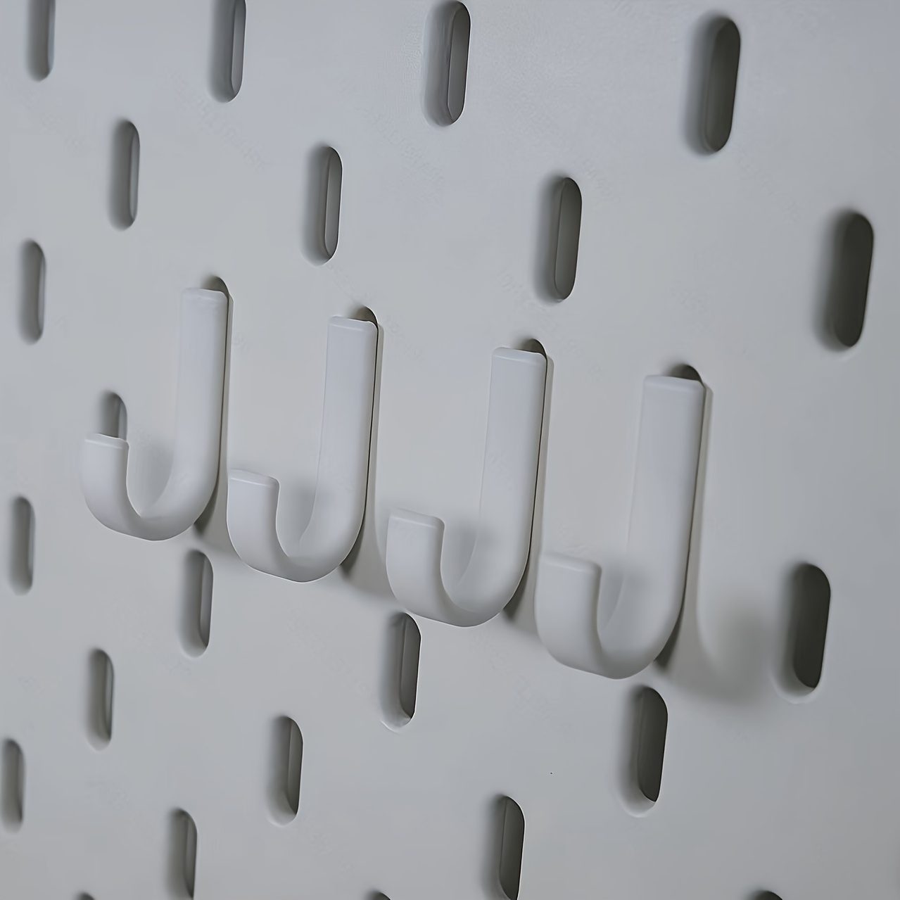 TEMU 4-pack Pegboard Hooks, 3d Hooks, Black And White Dual-tone Hooks, Minimalist Style, Curved Hook Design, Desk Organization, Study Room Storage,