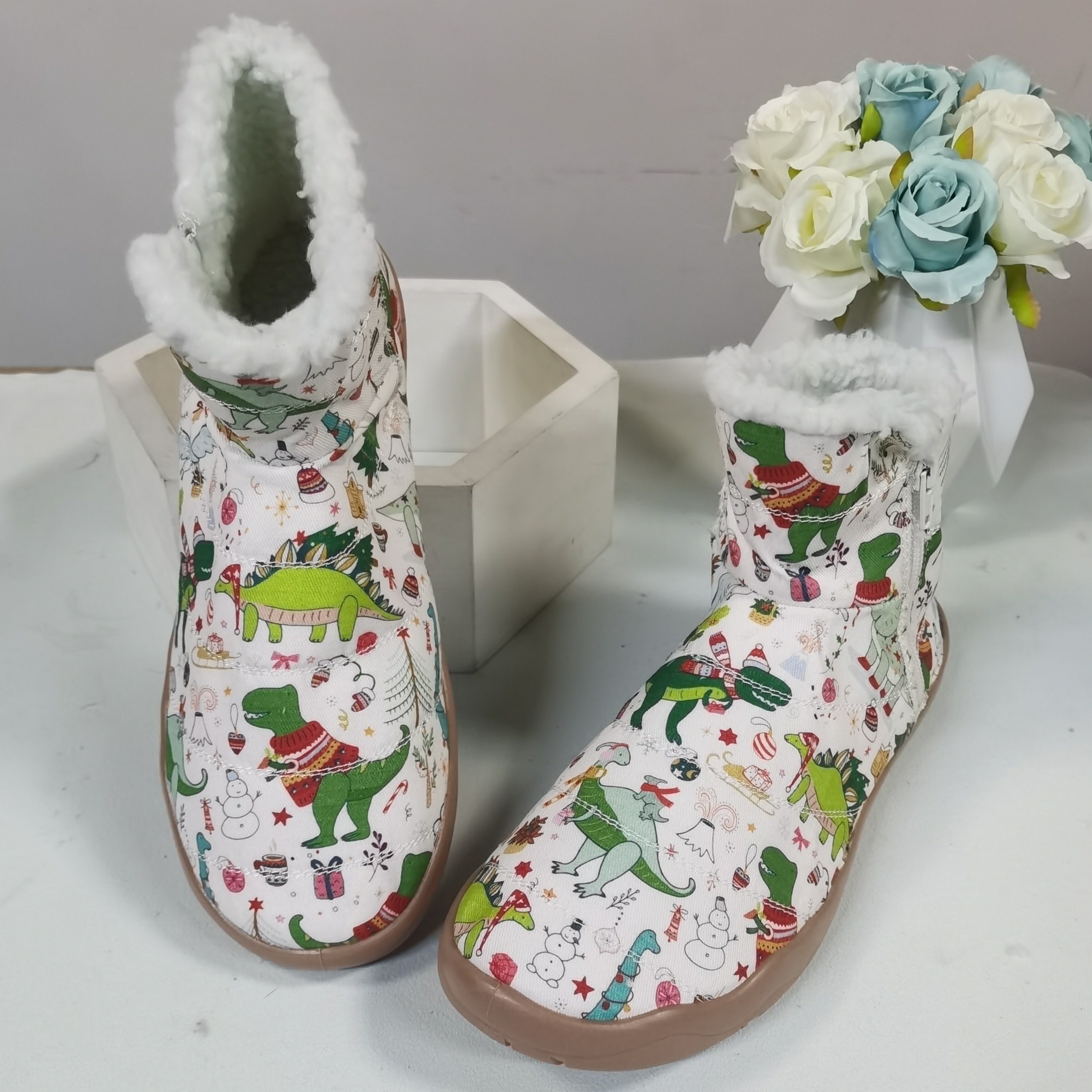 

Women' Christmas Fluffy Boots With Cartoon Dinosaur Pattern, Casual Comfortable Warm Boots, Non-slip Side Zipper Snow Boots - Green