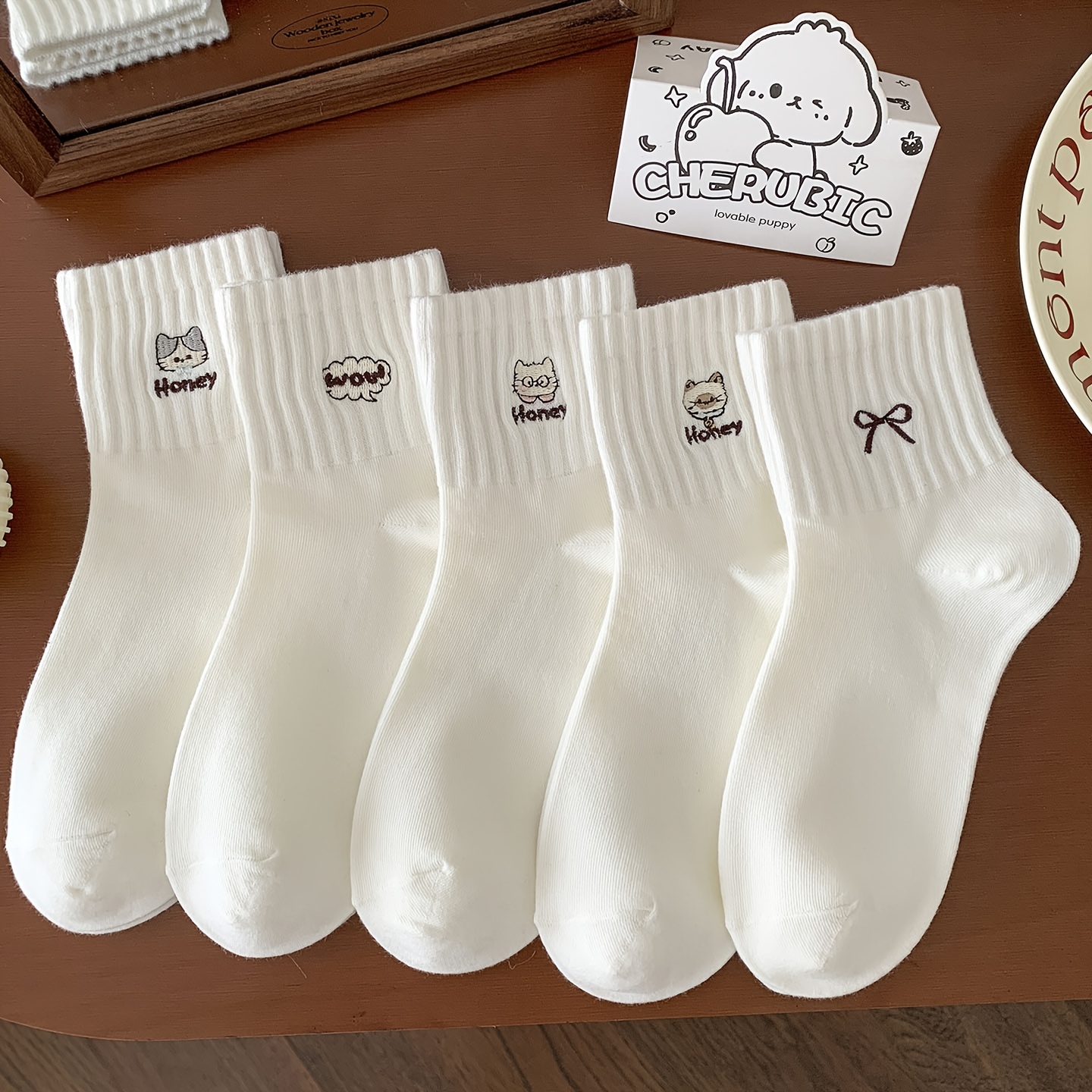TEMU 5 Pairs Of White Cartoon , Women's Mid-calf Socks, Ins-style Spring/summer Korean And Versatile Sports Ankle Socks