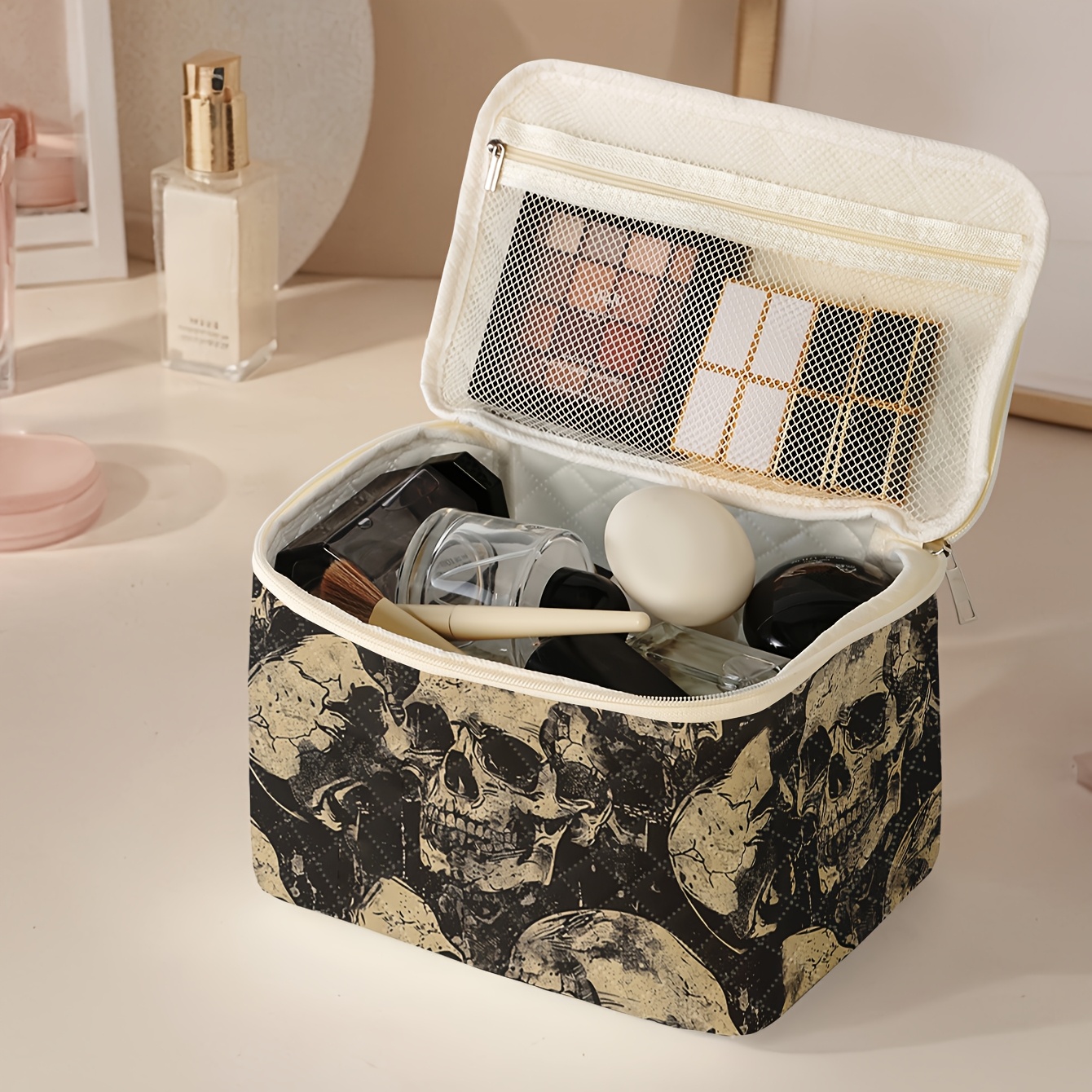 

Portable Travel , Brush And Accessory Organizer Bag With Skull Pattern Print, Storage Box Toolbox, Large Capacity Travel Toiletries Storage Bag, Cute And Fashionable Makeup Bag