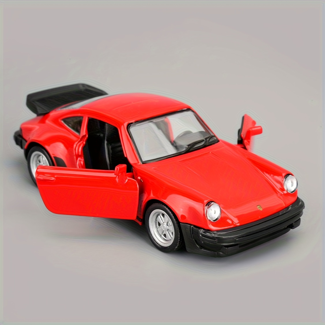 1:36 Alloy Vintage 911 Coupe Model Car, Doors , Pull Back Vehicle Toy, Gift For Boys And Girls, Christmas And Birthday Present, Red