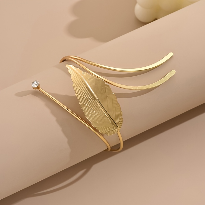 Exaggerated Geometric Hollow Openwork Leaf Bracelet