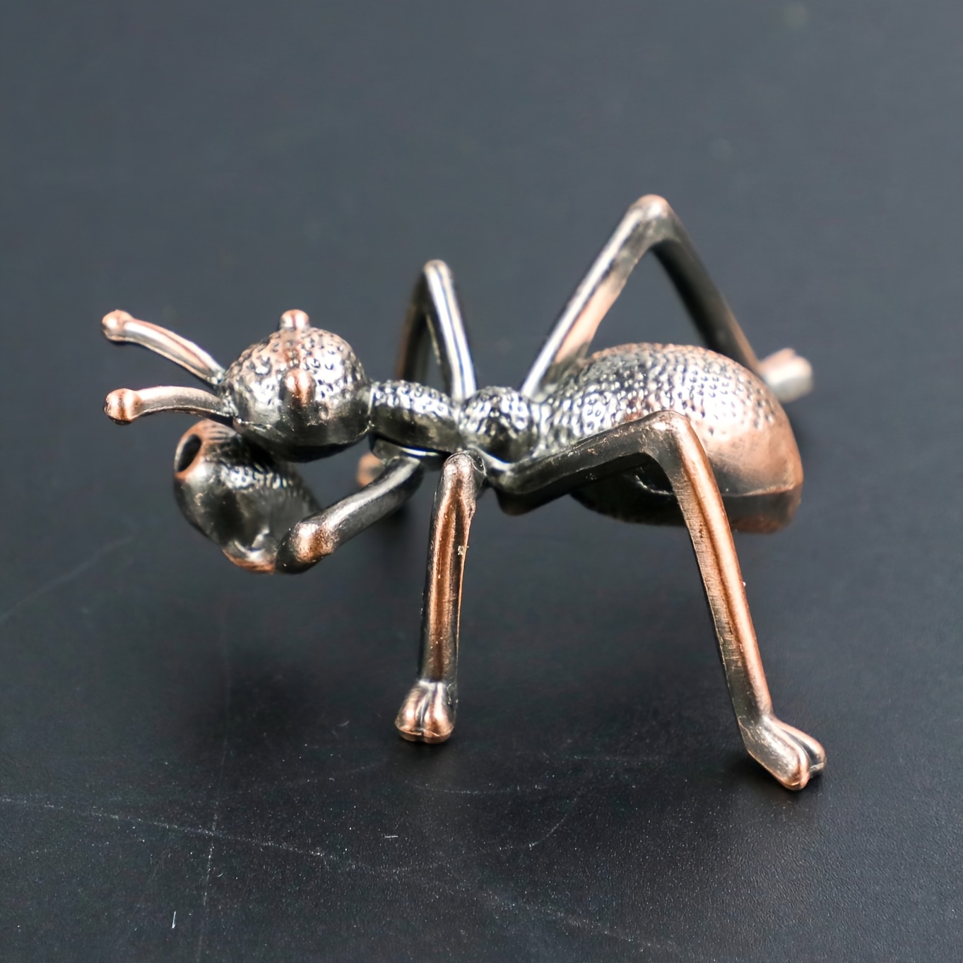 1pc Alloy Ant Incense Holder, Creative Stick Incense Stand, Insect-shaped Incense Holder, Decor, Desktop Meditation Decoration, Birthday Gift, Home And Office Ornament