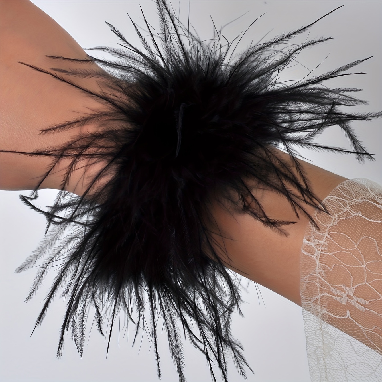 

Stylish Black Color Feather Bracelet Simple Style Hand Jewelry Accessory Prom Party Decoration