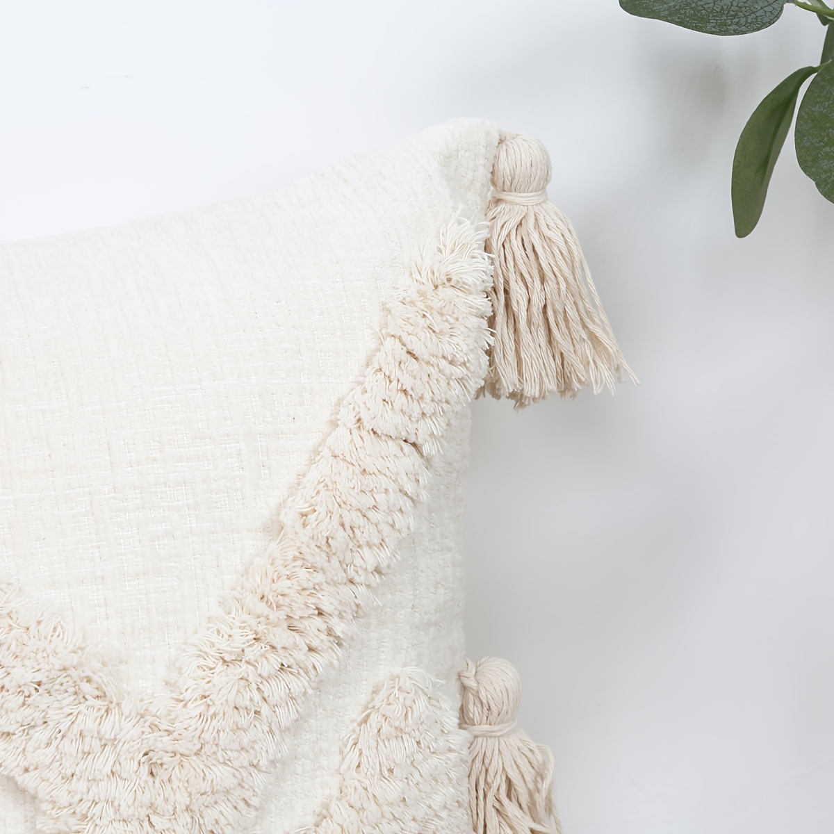 2pcs, Boho Chenille Tufted Throw Pillow Covers, Square White Polyester Decorative Pillow Cases with Tassels for Couch Sofa Bedroom Living Room, 45.72x45.72 cm, No Pillow Insert