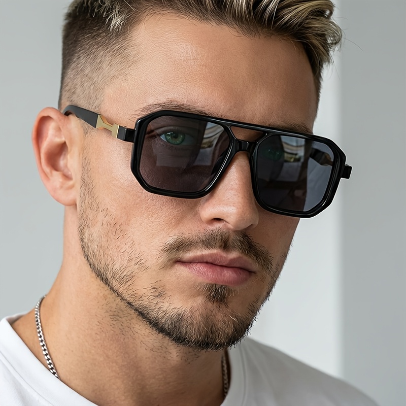 Unisex Square Frame Fashion Glasses - Golden Retro Style with Green Decorative Lenses, Lightweight Polycarbonate Design, Perfect Couple Style, Trendy Accessory, Vintage Design, Fashion Hinge, Must-Have for Individual Trendsetters