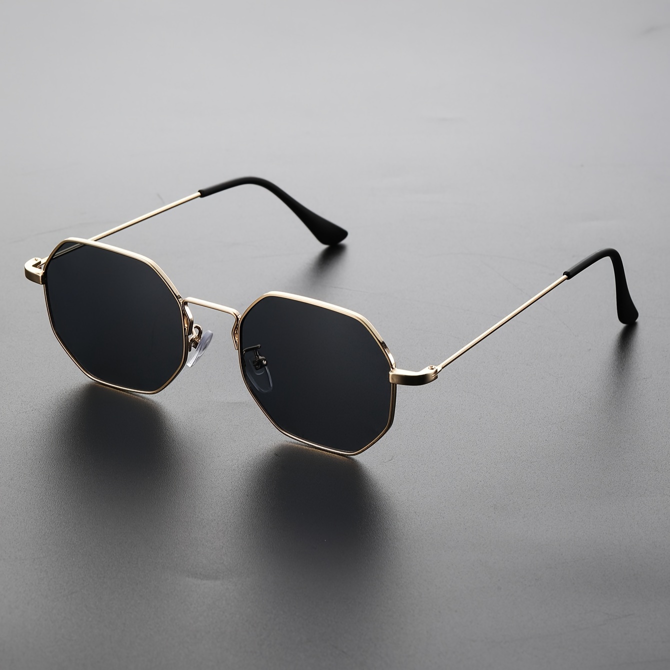 

1pc Fashion Casual Metal Geometric Frame Glasses For Business, Vacation, Outdoor Party, And Daily Decoration