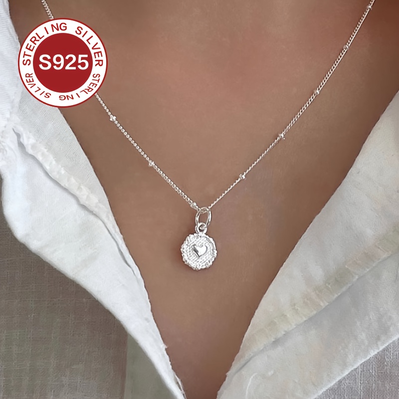 

Collier avec Pendentif Cœur Rond en Argent Sterling 925, Style Bohémien Mignon, Chaîne de Clavicule en Dentelle Douce pour Femmes, Cadeau Idéal pour la Saint-Valentin & des Mères