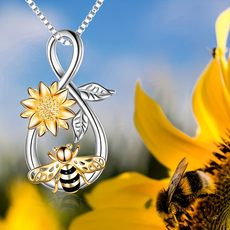 

Exquisite New Accessories Creative Fashion Simple Beautiful Sunflower Little Queen Bee Female Necklace Pendant