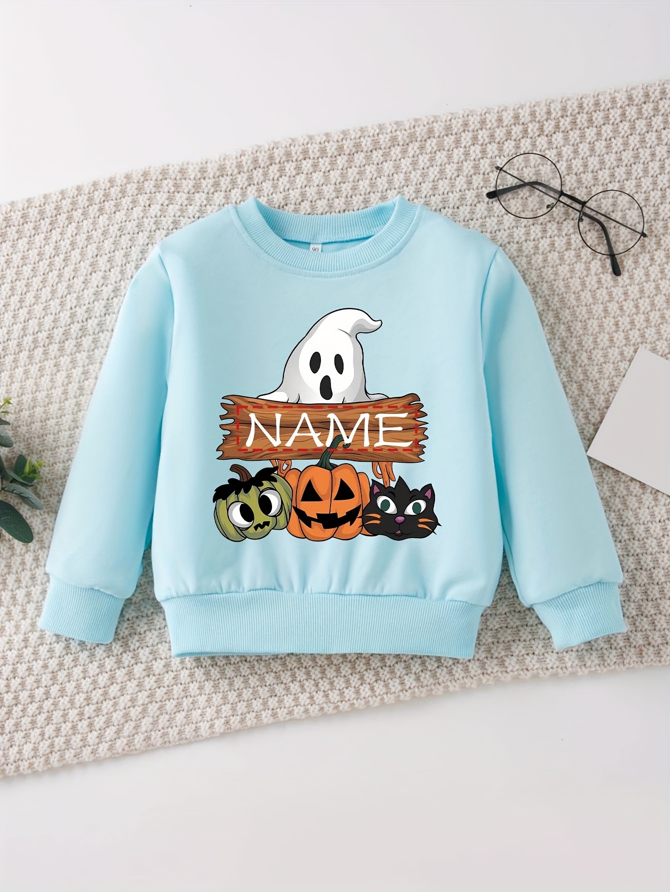 Sweat à capuche pour garçons sans chapeau d'Halloween Personnalisation du nom et motif de chat terne citrouille imprimé haut décontracté polyvalent col rond