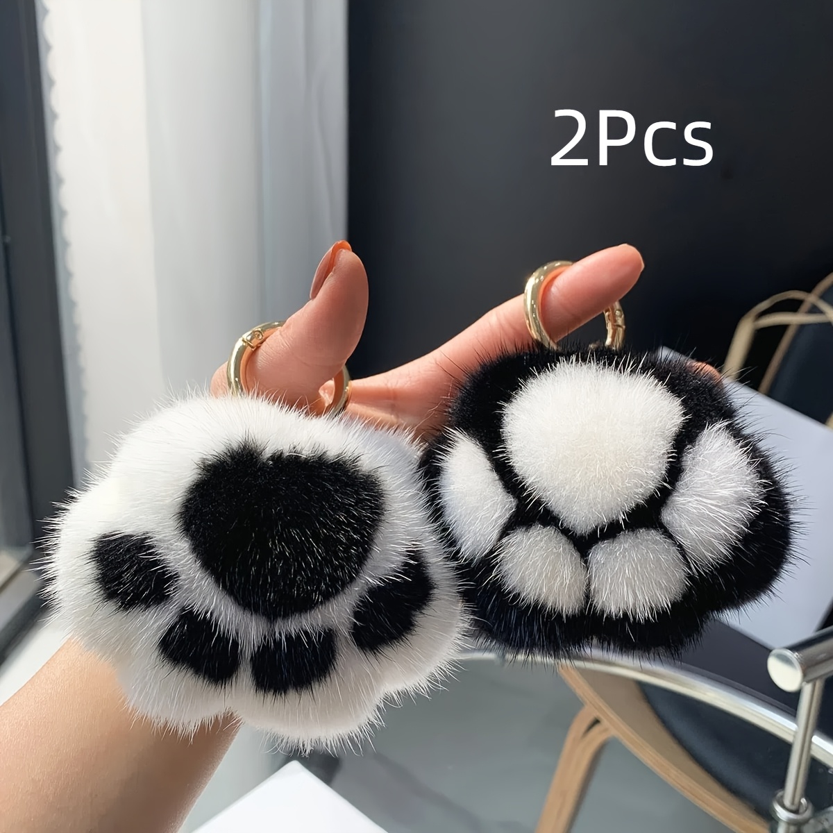 

2pcs Whimsycat Fur Cat Paw Keychains, Cute Alloy Ring Charm Key Rings, Animal Theme Fashion Accessories For Women, Christmas Gift, Decorative Ladies Key Holders, 14+ Years