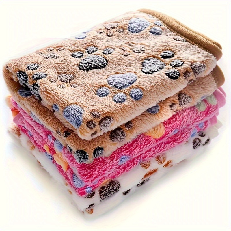 

3pcs Ultra-soft Coral Fleece Pet Blankets With Paw Print Design - Machine Washable, Ideal For Hedgehogs & Small Animals