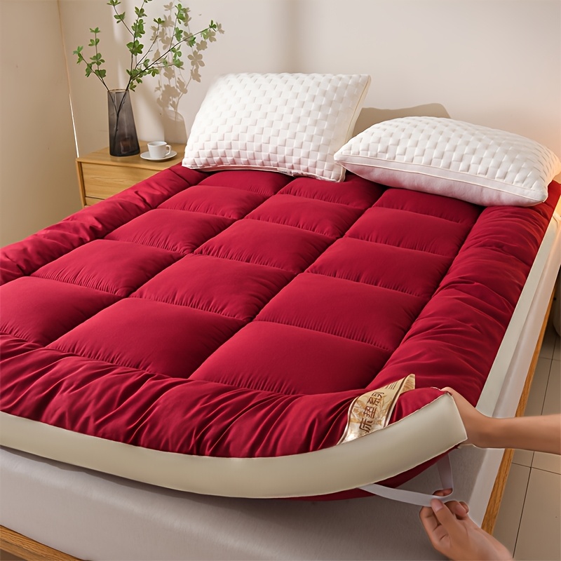 1pc Luxury Mattress Topper, Instant Warmth for Winter Cold Protection, Ultra-Soft, Comfortable, and Thickened Thermal Pad with Four-Corner Straps, Three-Dimensional Quilted Mattress Protector. Skin-Friendly, Breathable, and Fluffy, the Top Choice