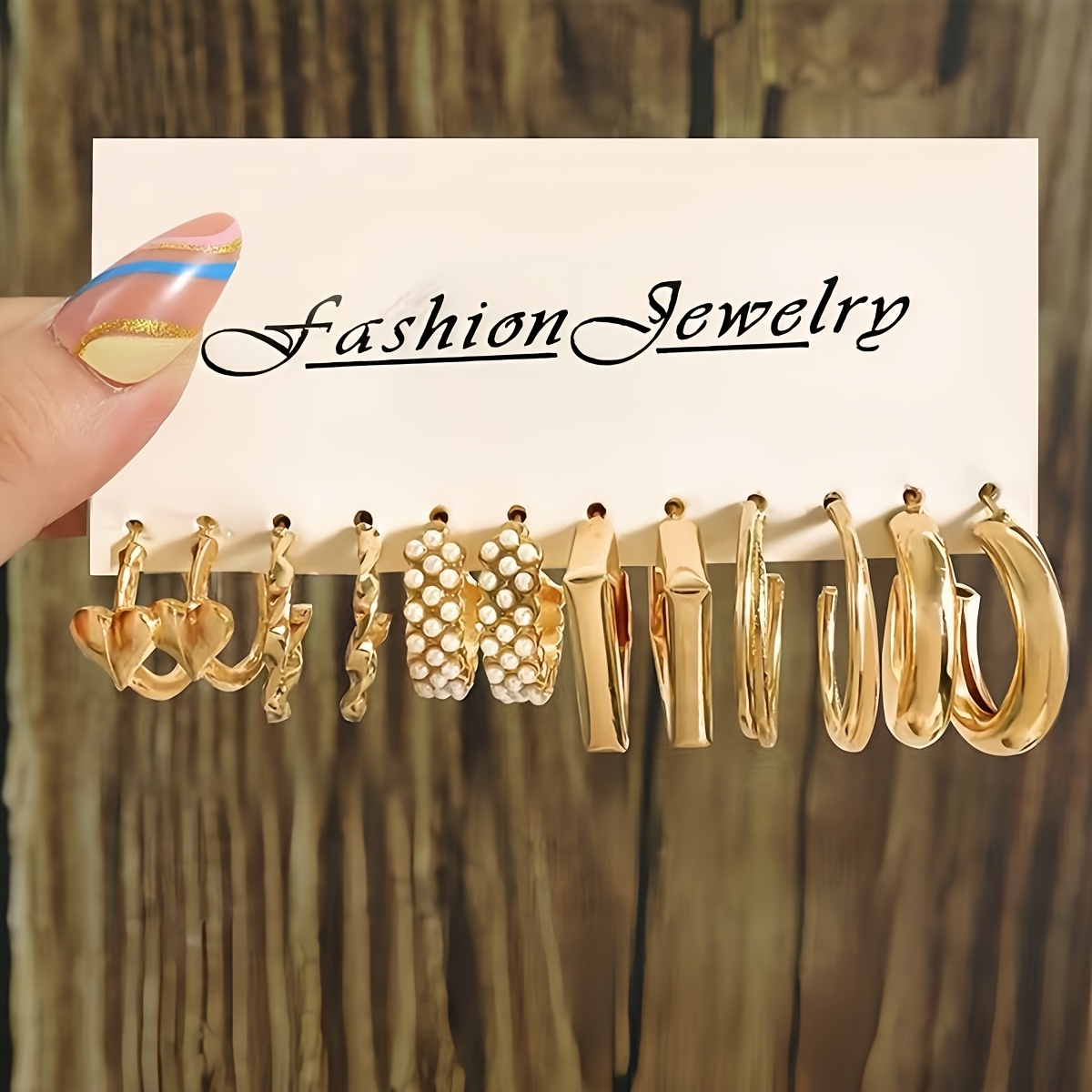 Elegant Geometric Earrings With Peach Heart And Twisted Design, Imitating Pearls, Suitable For Daily Wear, Parties, Banquets, And Gifts.