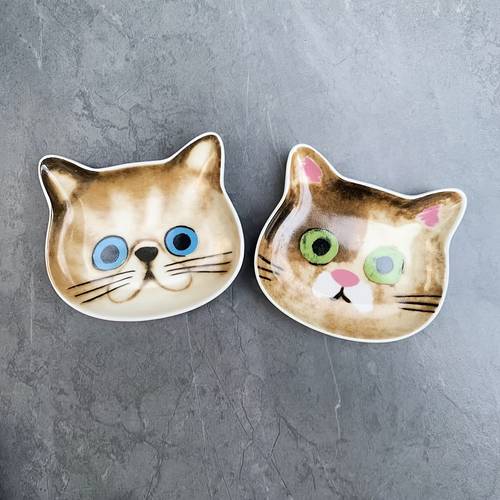 item picture set of ceramic small dishes for soy sauce vinegar dipping and seasoning for hot pot along with a coffee spoon and spoon rest