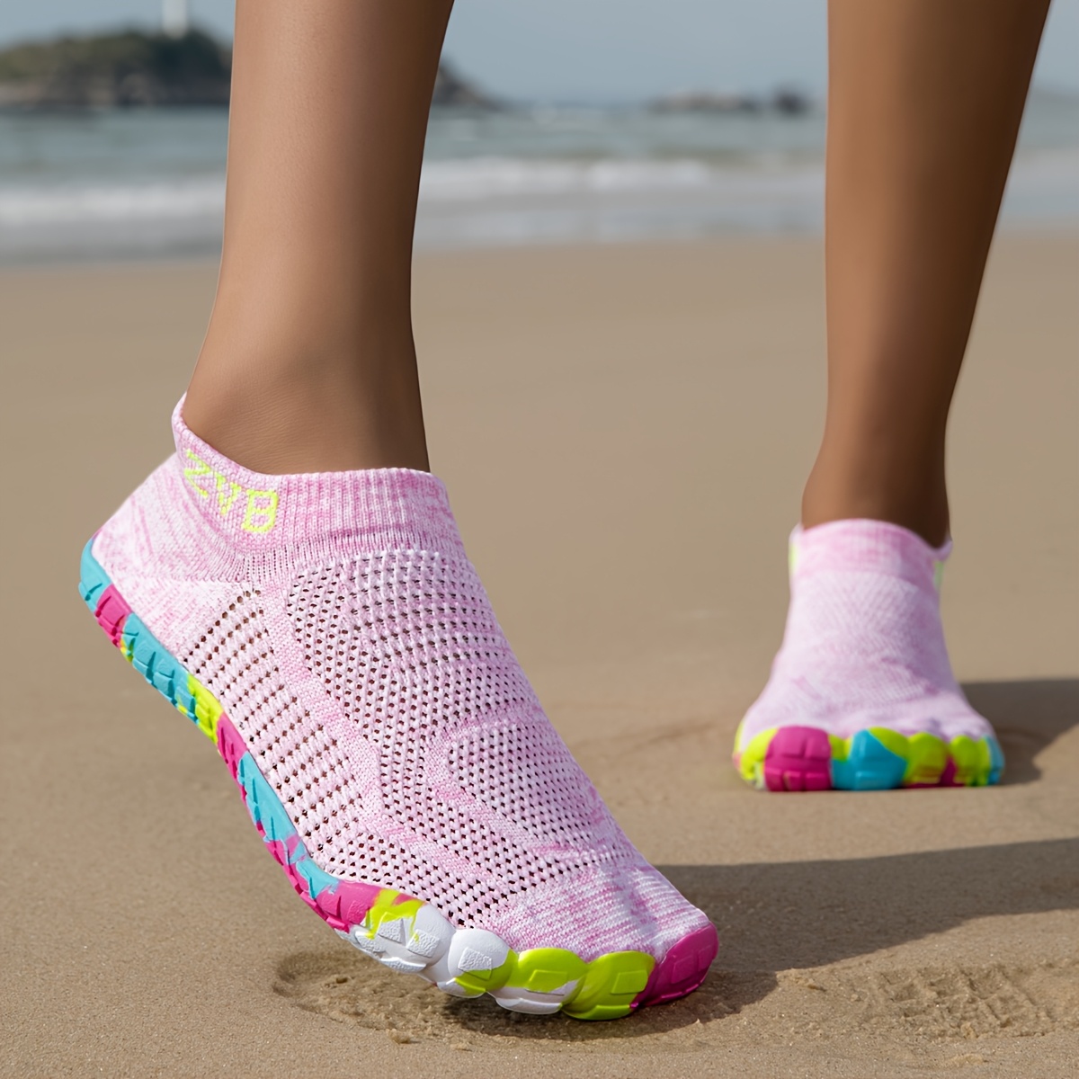damen wasserschuhe für bachwanderungen und schwimmen in überseewässern,   zum spielen   und im bach, sowie für indoor-sportarten wie yoga. die schuhe verfügen über   breites zehendesign, mit einem elastischen stoffobermaterial, das sich um den fuß schmiegt.