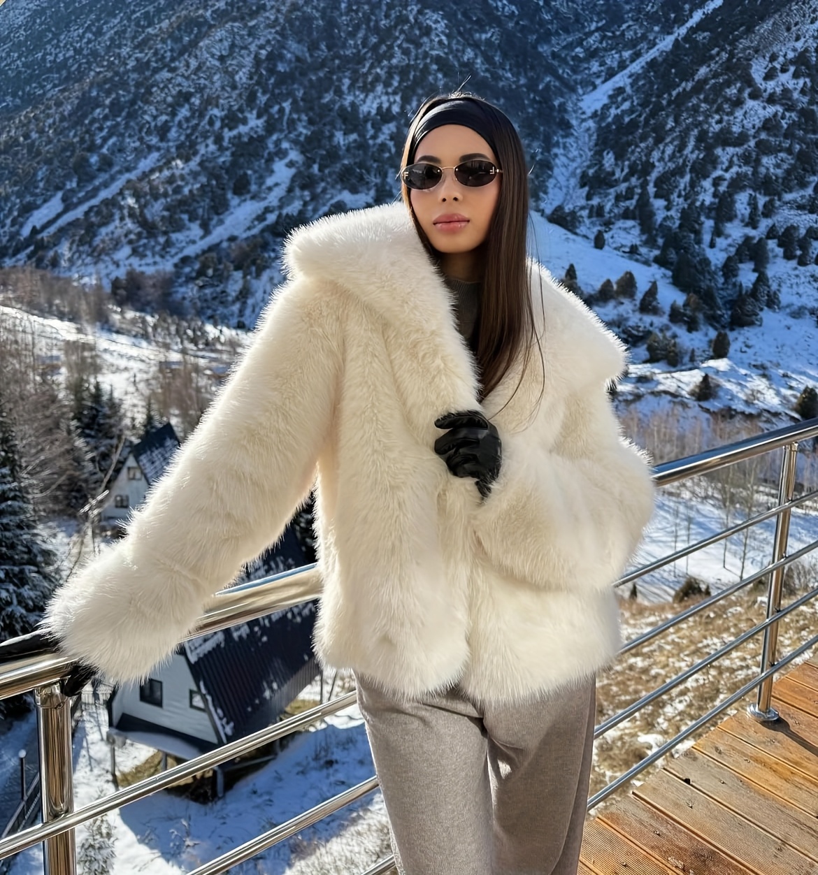 manteau court en fausse fourrure blanche élégant femme veste