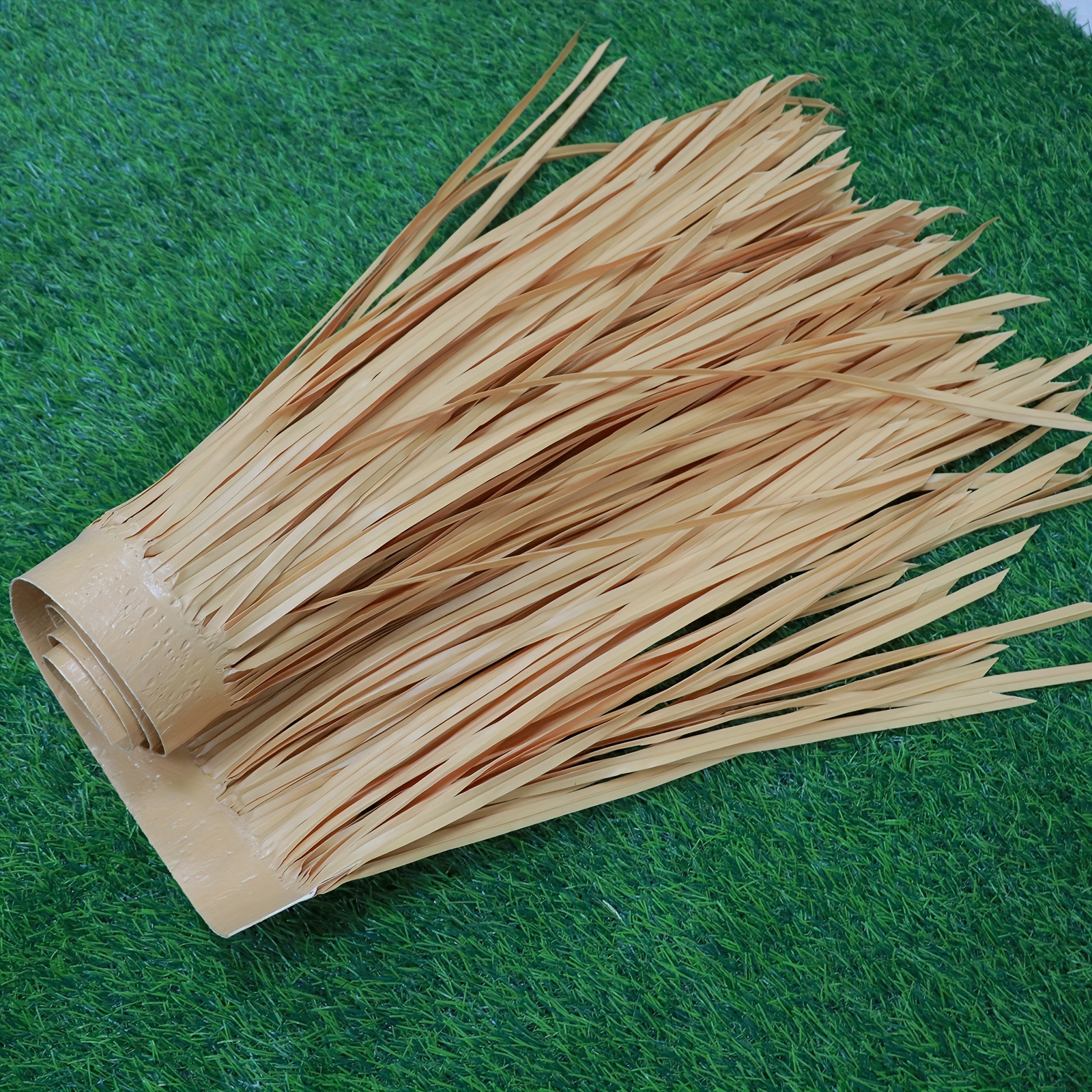 Image of Mexican Straw Roof Thatch, Artificial Palm Thatch Rolls, Bar Hut Grass, Straw Roof Thatch Thatch Roofing For Umbrella Fence Party Bar Decoration