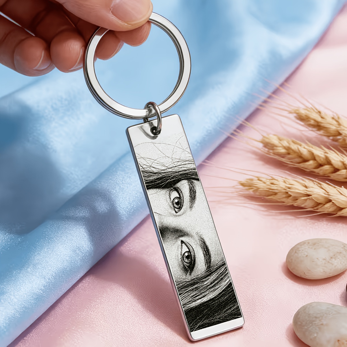 TEMU [Personalizzazione] 1pc Portachiavi Personalizzato, Portachiavi in Acciaio Inossidabile con Foto dell'Occhio e Testo Personalizzato, Portachiavi