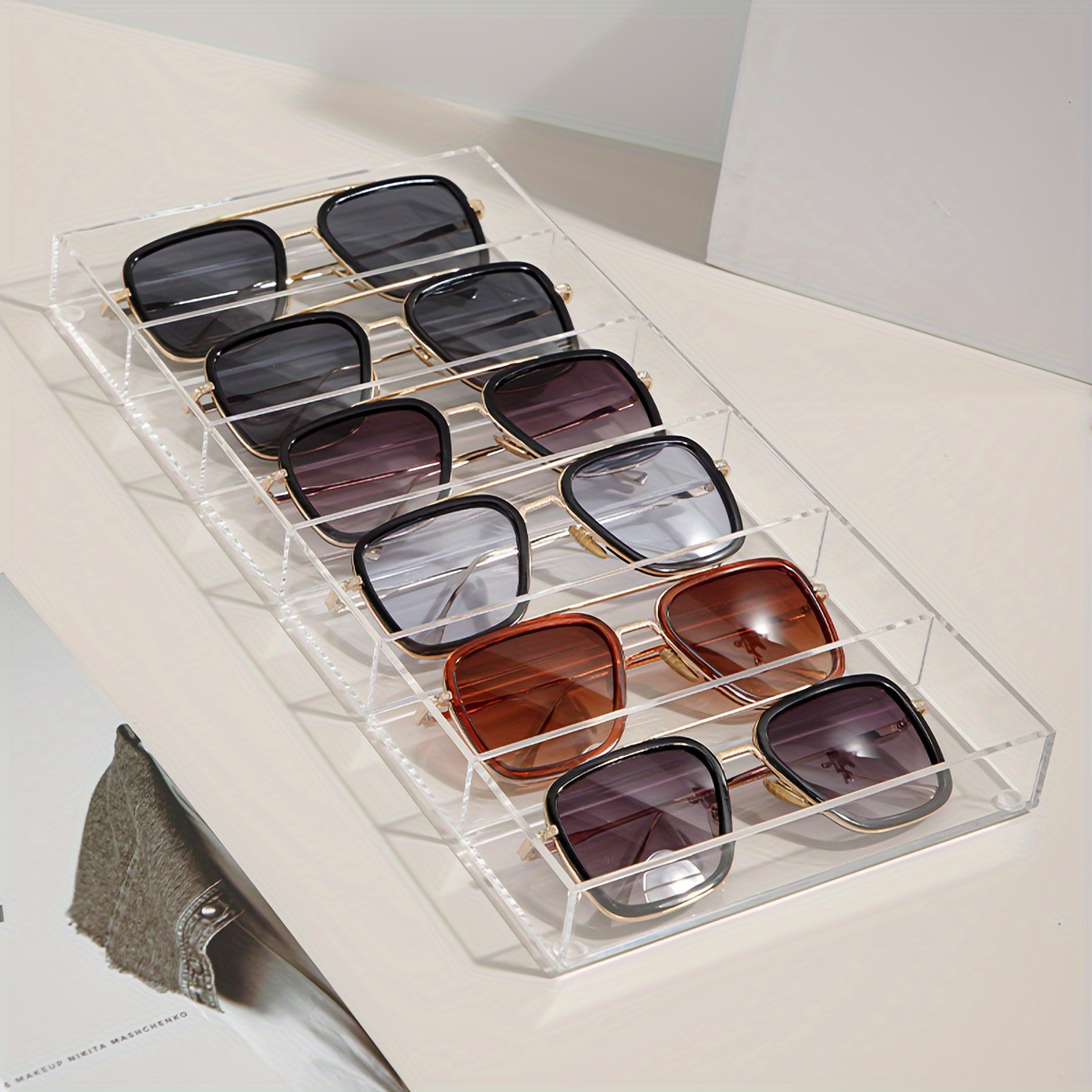 

6 Grids Transparent Plastic Eyeglasses Case, Simple And Compact Design, Holds 6 Pairs