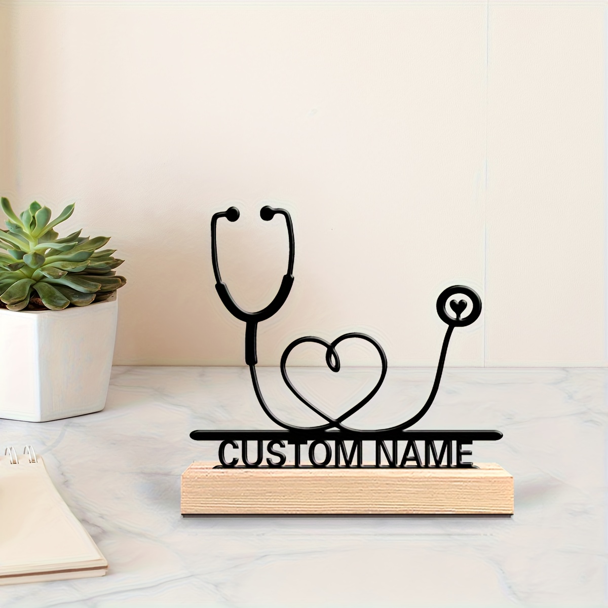 E-shop 1 Personalisiertes Stethoskop Metallkunst mit Holzsockel - Individueller Name , Schwarze EKG- Stethoskop-Silhouette, Perfekte