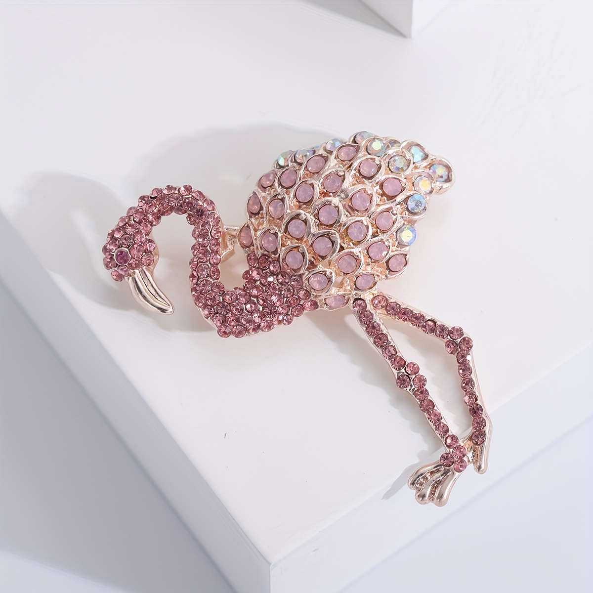 TEMU Un elegante broche de flamenco vintage adornado con brillantes diamantes de rosa y coloridos, que un diseño único de ave animal. accesorio es
