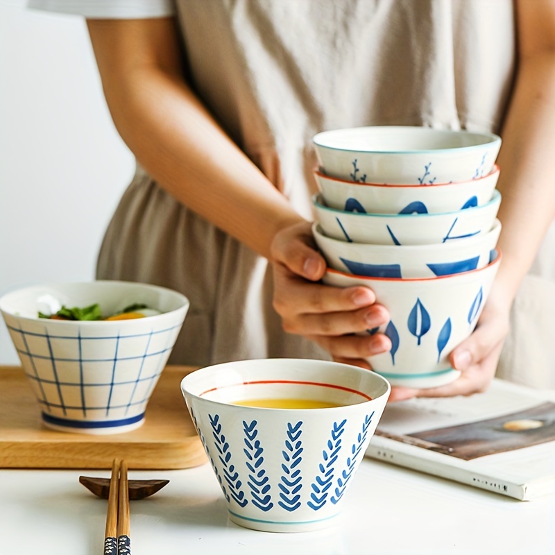 Set of ceramic bowls for rice, pasta, noodles, and soup, in Japanese style, suitable for home, dorm, or restaurant use. Essential kitchen supplies and tableware.