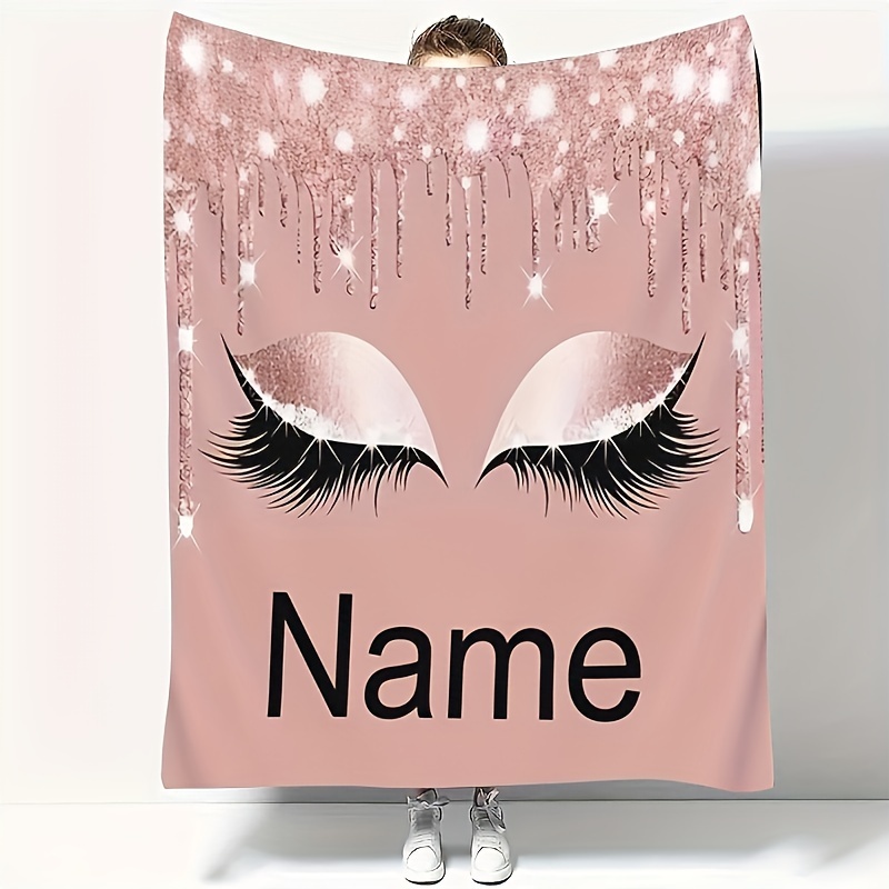 

1pc Personalized Name Added To This Cozy Blanket With Unique Eyelash . Hypoallergenic Polyester, Washable Knit Blanket Features A Suitable For All . Perfect Gift For Girls And Women.