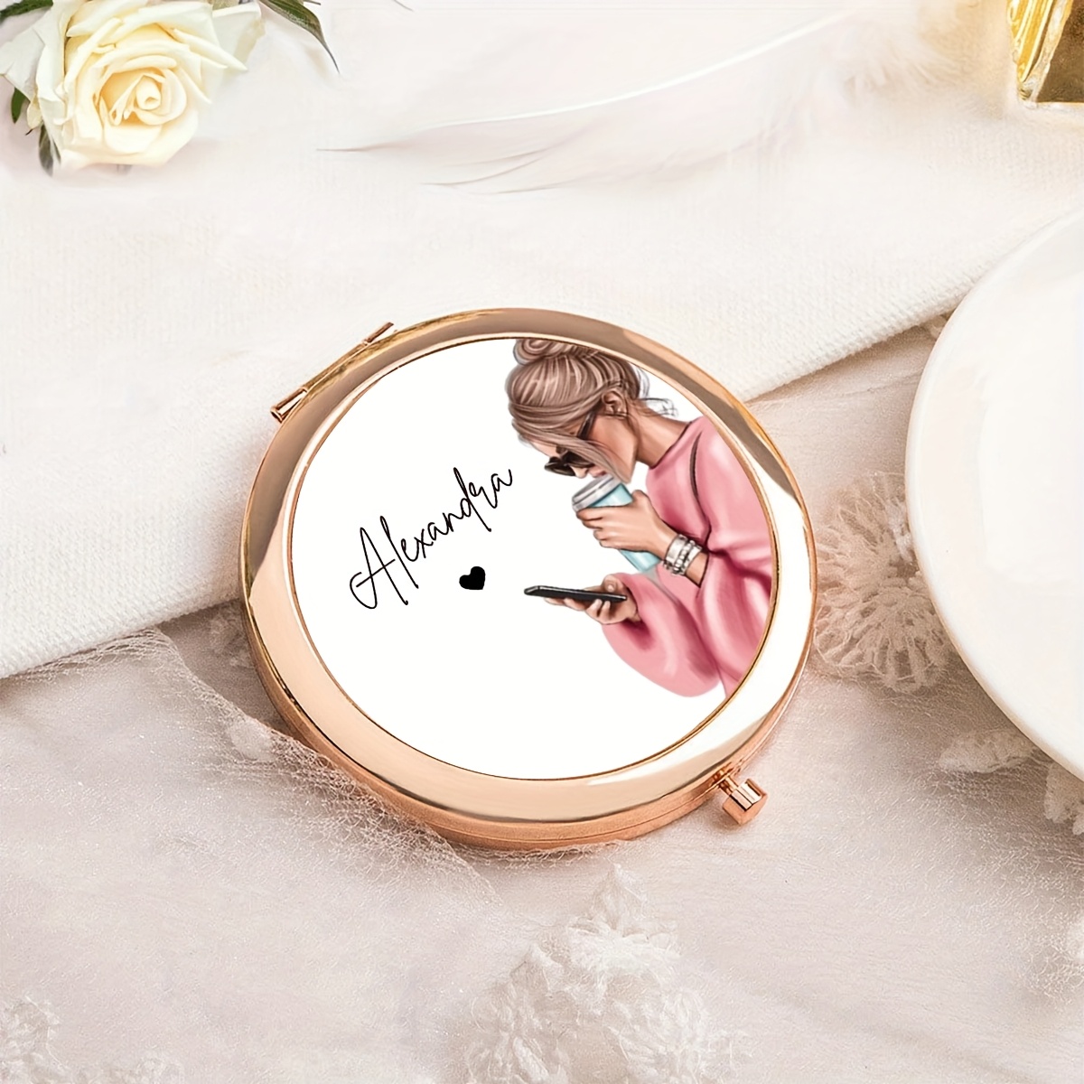 E-shop Personalisierter, individuell gestalteter Trend Girl Design Namens-Make-up-Spiegel mit exquisiter Geschenkbox, faltbarer, tragbarer