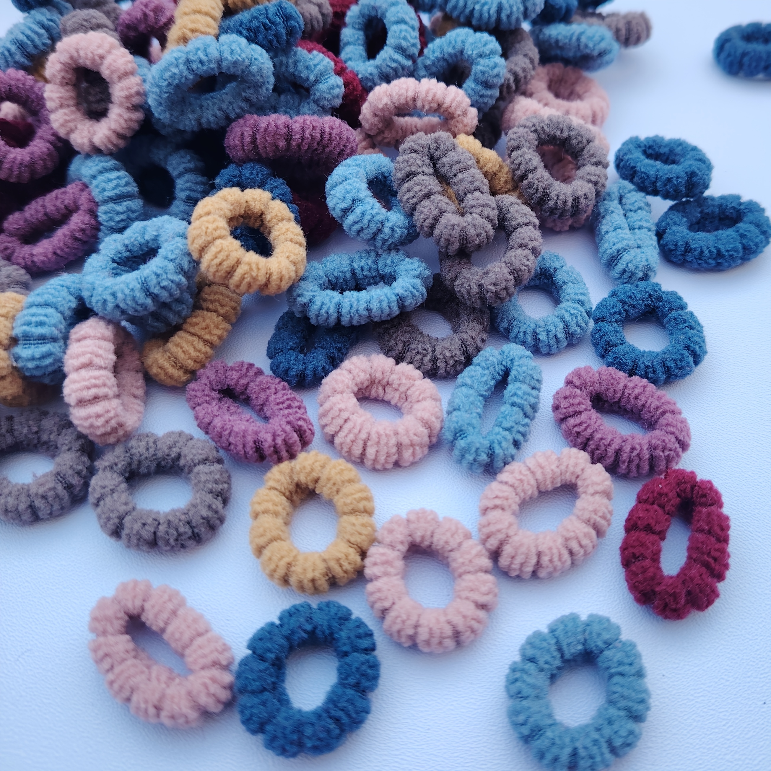 101 Fluffy Scrunchie Thumb Scrunchies