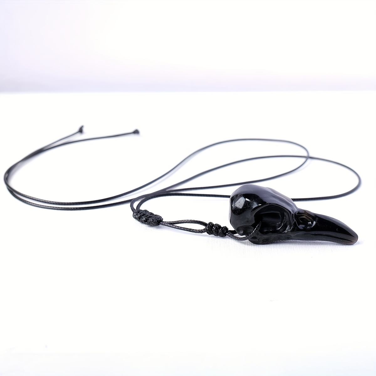 Image of 1pc Carved Obsidian Skull Pendant Vintage Fashion Men's Necklace Holiday Gifts And Daily Wear