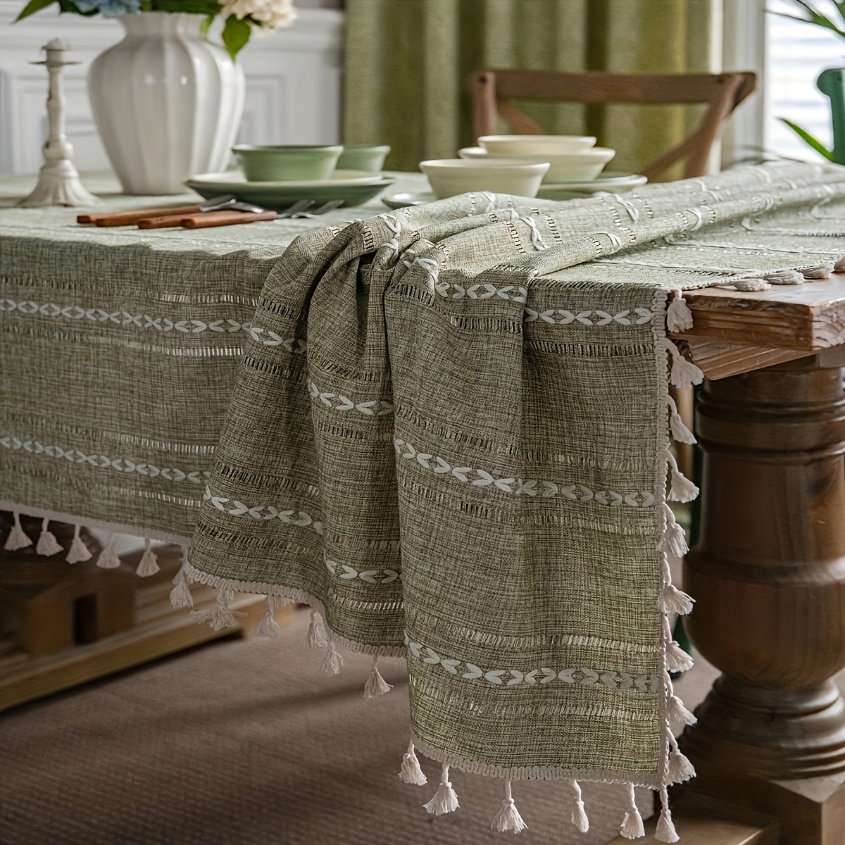 

Green Tassel Tablecloth: Rectangular, Machine-knitted, Viscose Material, - Suitable For Square, Oblong, And Oval Tables