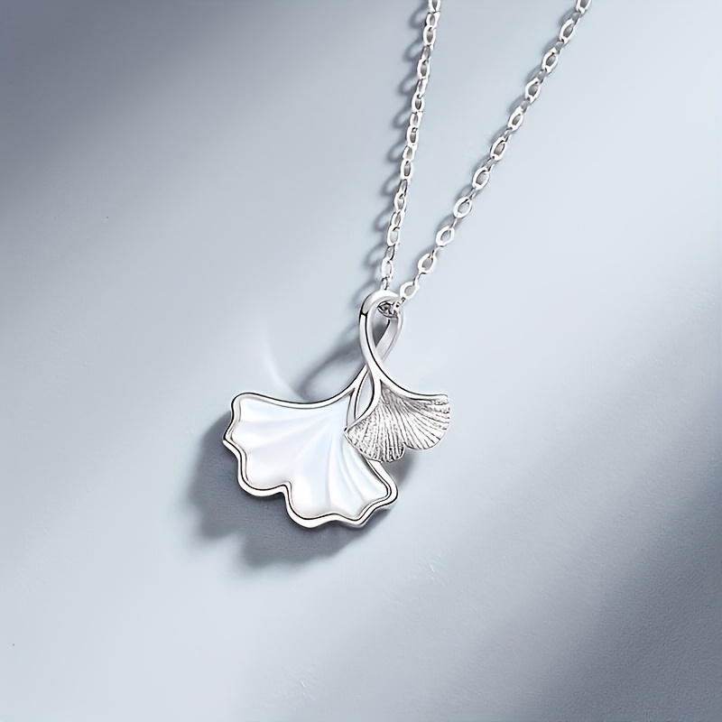 Image of 1pc Minimalist And Elegant Jewelry Shaped Like A Ginkgo Leaf, Perfect For Daily Commutes, Parties, Vacations, Music Festivals, And Banquets