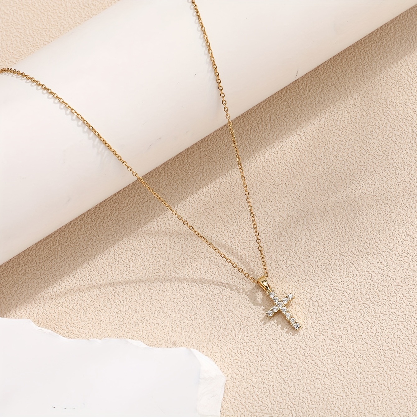 Easy All-match Zirconia Inlaid Cross Pendant Necklace Women