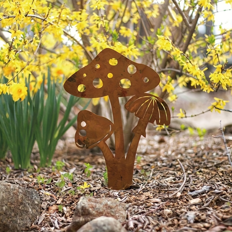 Rustic Iron Mushroom Garden Stake, Country Style Art Metal Garden Sculpture, Outdoor Metal Mushroom Decor, Whimsical Garden Ornament, No Power Needed, For Lawn And Garden Decor