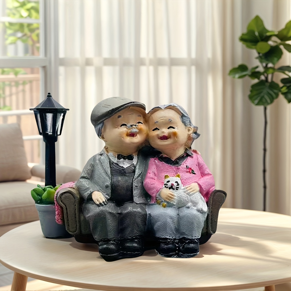 1pc Cute Husband And Wife Sitting On Sofa Ornament