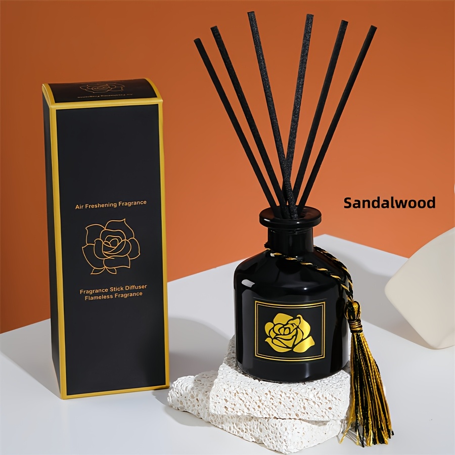 1 Bottle Containing A Freshener And A Fragrance Diffuser, In A Of Scents