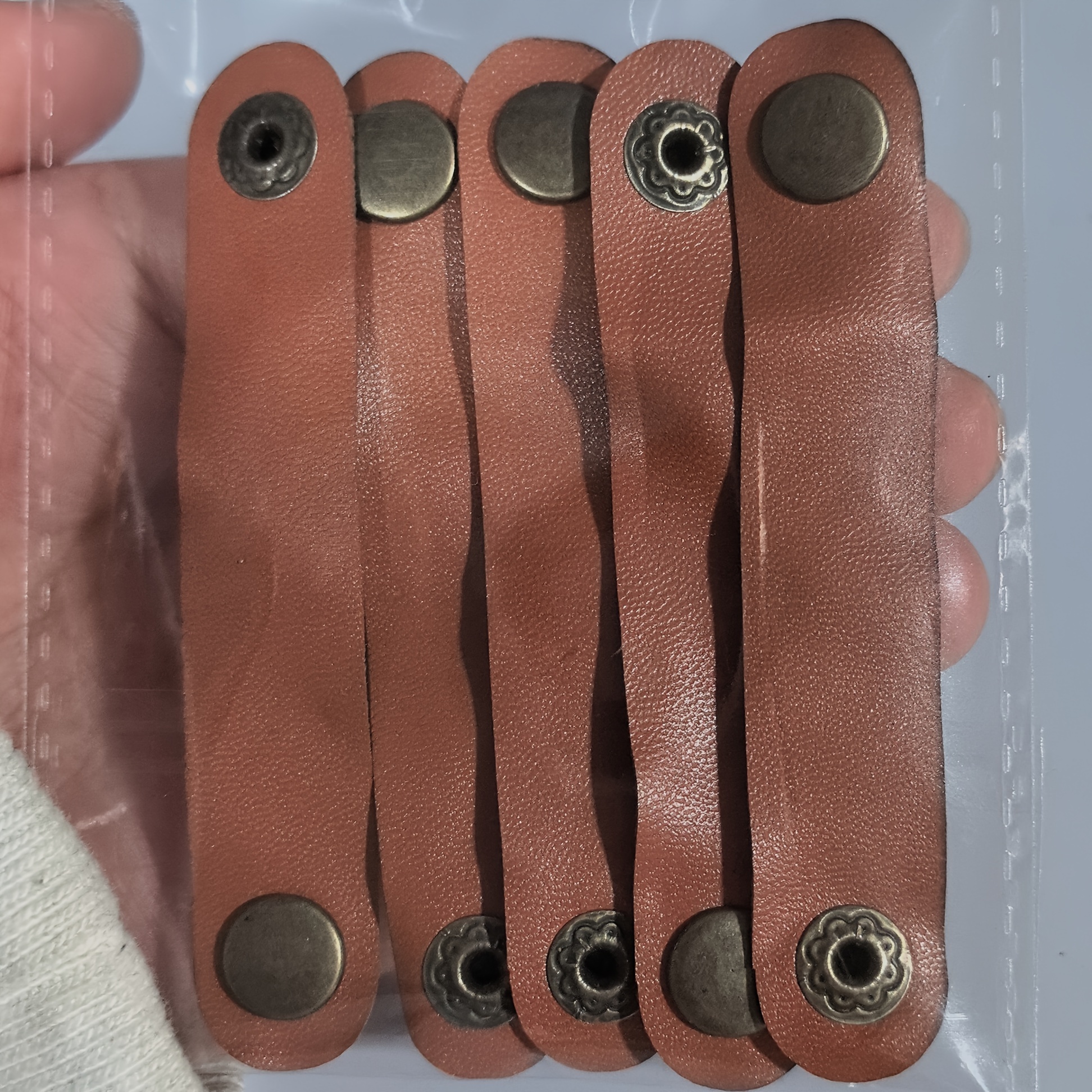 5pcs Artificial Leather Data Cable Tying, Storage Leather , Headphone Winding Anti Knot Leather , Manual Button Leather Entangler