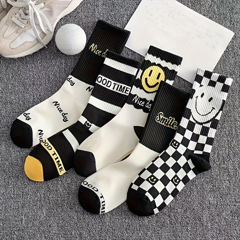 

5 Pairs Unisex Athletic Crew Socks - Cotton , Knit Fabric, Geometric-pattern, Polyester & Elastane - Breathable Long Sports Socks For Couples, Hand Wash Recommended