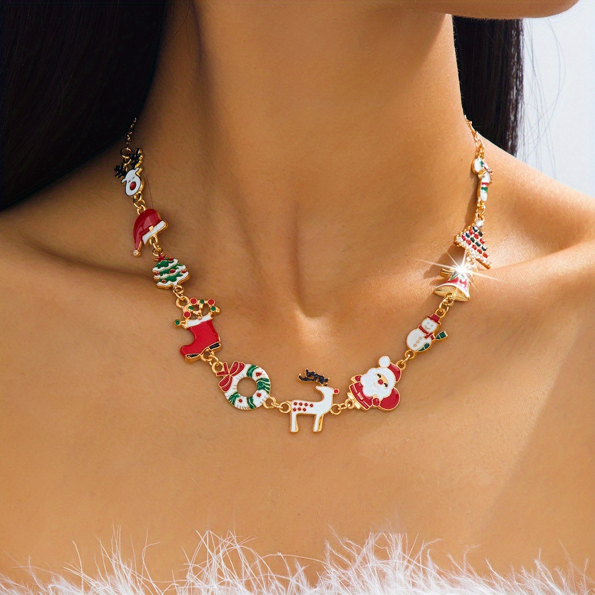 Image of A Stylish And Easy Alloy Necklace Featuring A Christmas Tree, Reindeer, And Snowflakes, Perfect For Women To Or As A Festive Gift