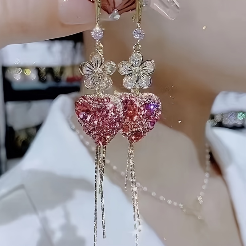 

1 Pair Of Women's Pink Floral Heart-shaped Tassel Earrings, Golden-tone Accents With Sparkling Rhinestones - Elegant Accessory For Parties And Banquets, Cute Earrings