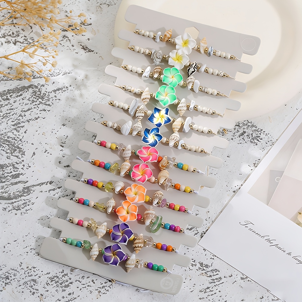E-shop 12-teiliges Set Boho Bunte Eierblumen Armbänder, mit Muschelkiesel-Dekor, Verstellbar & Stapelbar, Paar-Schmuck für